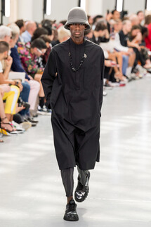 Valentino Spring 2020 Menswear Collection / Valentino весна- лето 2020 / Неделя моды: Париж