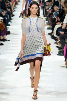 Valentino SPRING/SUMMER 2018 READY-TO-WEAR Valentino весна-лето 2018