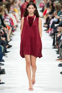 Valentino SPRING/SUMMER 2018 READY-TO-WEAR Valentino весна-лето 2018
