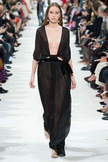 Valentino SPRING/SUMMER 2018 READY-TO-WEAR Valentino весна-лето 2018
