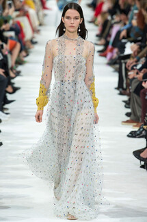 Valentino SPRING/SUMMER 2018 READY-TO-WEAR Valentino весна-лето 2018