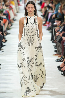 Valentino SPRING/SUMMER 2018 READY-TO-WEAR Valentino весна-лето 2018