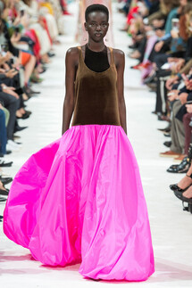 Valentino SPRING/SUMMER 2018 READY-TO-WEAR Valentino весна-лето 2018