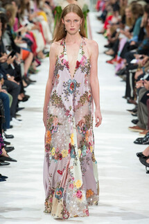 Valentino SPRING/SUMMER 2018 READY-TO-WEAR Valentino весна-лето 2018