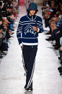 Valentino Spring 2019 Menswear / Валентино Весна Лето 2019 Мужская Неделя Моды в Париже