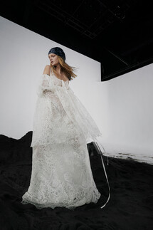 Vera Wang весна-лето 2022 / Vera Wang Spring 2022 Ready-to-Wear collection