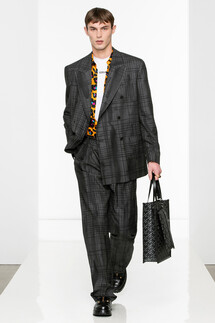 Versace Mens Fall 2022 Collection / Versace Mens осень-зима 2022/2023