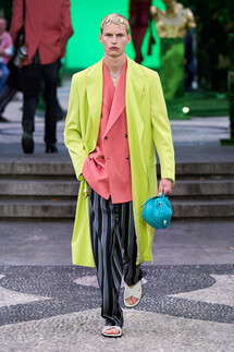 Versace Menswear Spring 2023 / Versace мужская коллекция весна-лето 2023