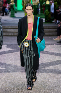 Versace Menswear Spring 2023 / Versace мужская коллекция весна-лето 2023