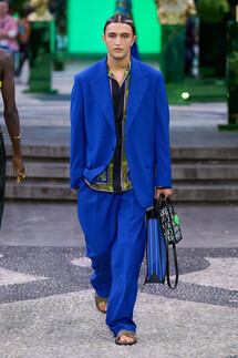 Versace Menswear Spring 2023 / Versace мужская коллекция весна-лето 2023