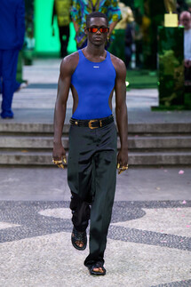 Versace Menswear Spring 2023 / Versace мужская коллекция весна-лето 2023