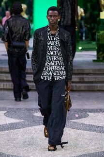 Versace Menswear Spring 2023 / Versace мужская коллекция весна-лето 2023