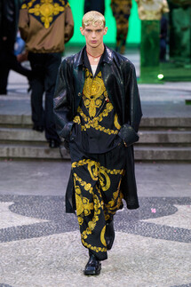 Versace Menswear Spring 2023 / Versace мужская коллекция весна-лето 2023
