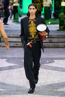 Versace Menswear Spring 2023 / Versace мужская коллекция весна-лето 2023