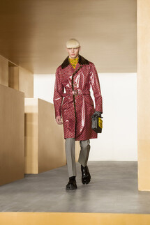 Versace Fall-Winter 2021 Ready-to-Wear Collection / Коллекция Versace осень-зима 2021
