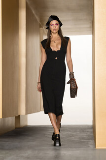 Versace Fall-Winter 2021 Ready-to-Wear Collection / Коллекция Versace осень-зима 2021