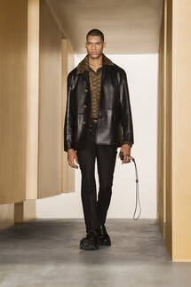 Versace Fall-Winter 2021 Ready-to-Wear Collection / Коллекция Versace осень-зима 2021