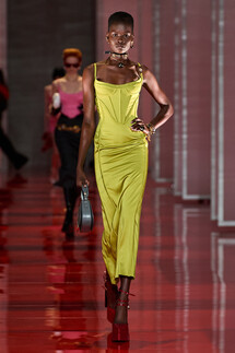 Versace Fall 2022 Collection / Versace осень-зима 2022
