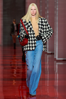 Versace Fall 2022 Collection / Versace осень-зима 2022