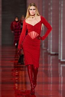 Versace Fall 2022 Collection / Versace осень-зима 2022