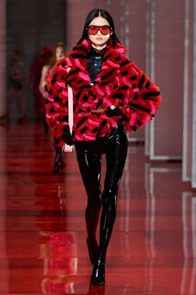 Versace Fall 2022 Collection / Versace осень-зима 2022