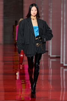 Versace Fall 2022 Collection / Versace осень-зима 2022