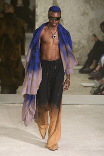 Vetements коллекция весна-лето 2023 / Vetements Spring 2023