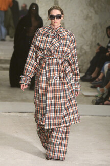 Vetements коллекция весна-лето 2023 / Vetements Spring 2023