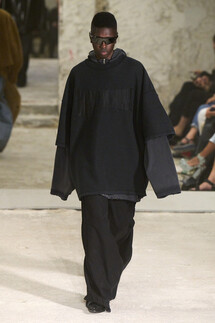 Vetements коллекция весна-лето 2023 / Vetements Spring 2023