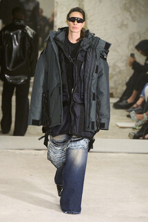 Vetements коллекция весна-лето 2023 / Vetements Spring 2023