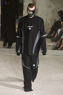 Vetements коллекция весна-лето 2023 / Vetements Spring 2023