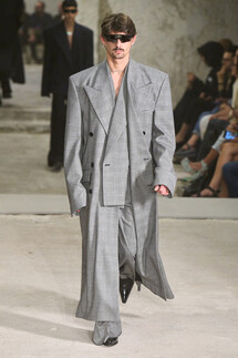 Vetements коллекция весна-лето 2023 / Vetements Spring 2023