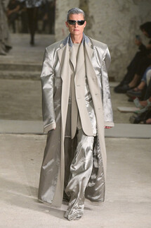 Vetements коллекция весна-лето 2023 / Vetements Spring 2023