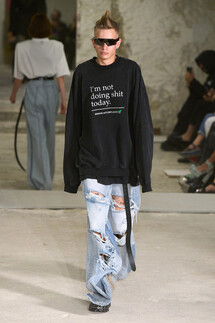 Vetements коллекция весна-лето 2023 / Vetements Spring 2023
