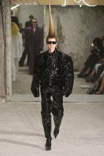 Vetements коллекция весна-лето 2023 / Vetements Spring 2023