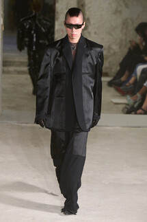Vetements коллекция весна-лето 2023 / Vetements Spring 2023