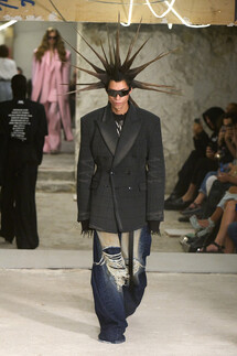 Vetements коллекция весна-лето 2023 / Vetements Spring 2023