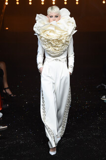 Viktor & Rolf Maison Fall 2018 Couture Collection / Виктор и Рольф Осень 2018 Кутюр коллекция