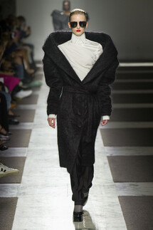 Viktor and Rolf Couture коллекция осень 2022 / Viktor and Rolf Couture Fall 2022