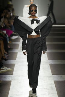 Viktor and Rolf Couture коллекция осень 2022 / Viktor and Rolf Couture Fall 2022