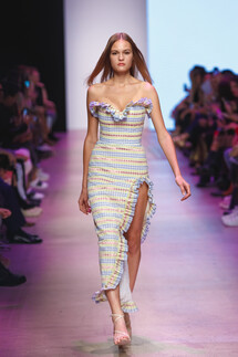 Yasya Minochkina Spring 2020 Ready-to-Wear / Yasya Minochkina весна-лето 2020 / Неделя моды: Москва