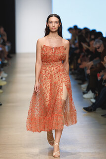Yasya Minochkina Spring 2020 Ready-to-Wear / Yasya Minochkina весна-лето 2020 / Неделя моды: Москва
