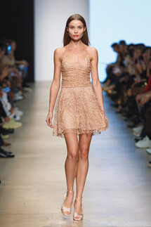 Yasya Minochkina Spring 2020 Ready-to-Wear / Yasya Minochkina весна-лето 2020 / Неделя моды: Москва
