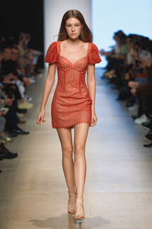 Yasya Minochkina Spring 2020 Ready-to-Wear / Yasya Minochkina весна-лето 2020 / Неделя моды: Москва