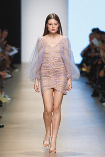 Yasya Minochkina Spring 2020 Ready-to-Wear / Yasya Minochkina весна-лето 2020 / Неделя моды: Москва