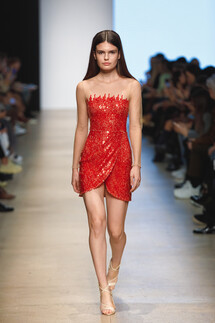 Yasya Minochkina Spring 2020 Ready-to-Wear / Yasya Minochkina весна-лето 2020 / Неделя моды: Москва