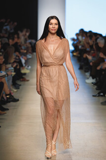 Yasya Minochkina Spring 2020 Ready-to-Wear / Yasya Minochkina весна-лето 2020 / Неделя моды: Москва
