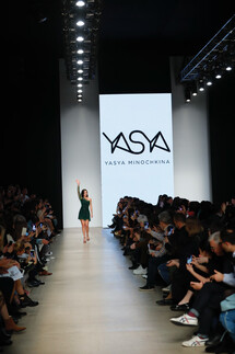 Yasya Minochkina Spring 2020 Ready-to-Wear / Yasya Minochkina весна-лето 2020 / Неделя моды: Москва