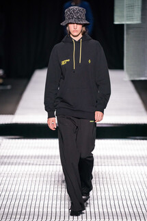 Marcelo Burlon County of Milan Spring 2020 Menswear Collection / Marcelo Burlon County of Milan весна- лето 2020 / Неделя моды: Милан