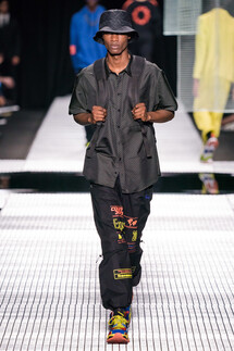 Marcelo Burlon County of Milan Spring 2020 Menswear Collection / Marcelo Burlon County of Milan весна- лето 2020 / Неделя моды: Милан